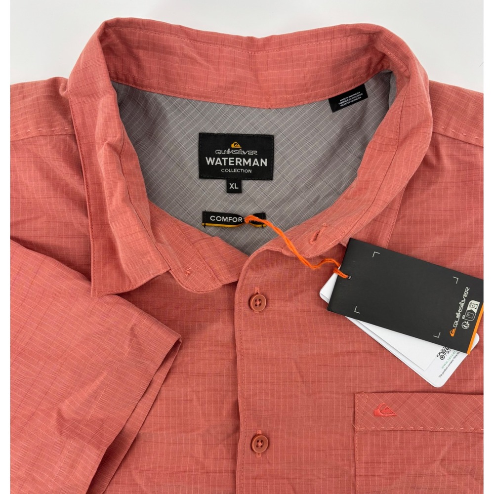 Quicksilver Waterman Button Down Shirt Men's XL Short Sleeve Coral Comfort Fit
